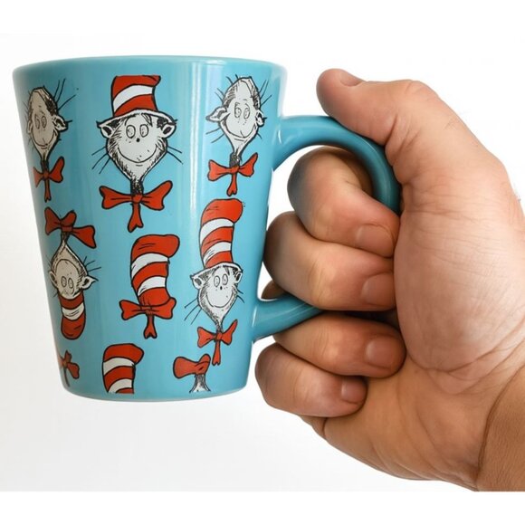 12 oz DR Seuss Cat in the Hat CERAMIC Cup Mug Coffee Tea Hot Cocoa Chocolate - Picture 1 of 11